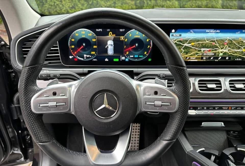 Mercedes Benz